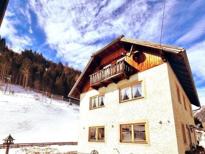 Large Detached Holiday Home In Muhr Esterno foto