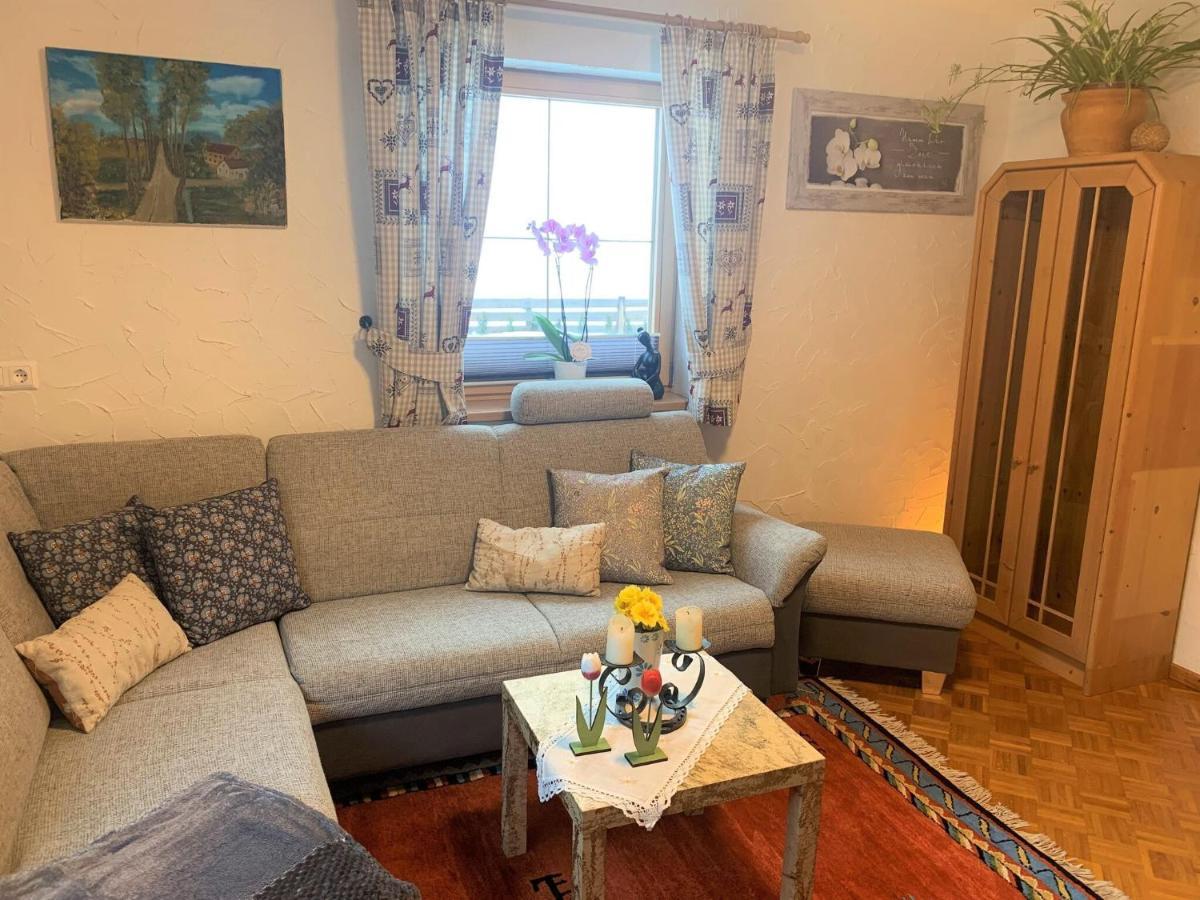 Large Detached Holiday Home In Muhr Esterno foto