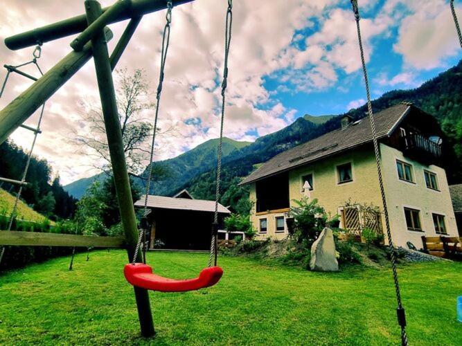 Large Detached Holiday Home In Muhr Esterno foto