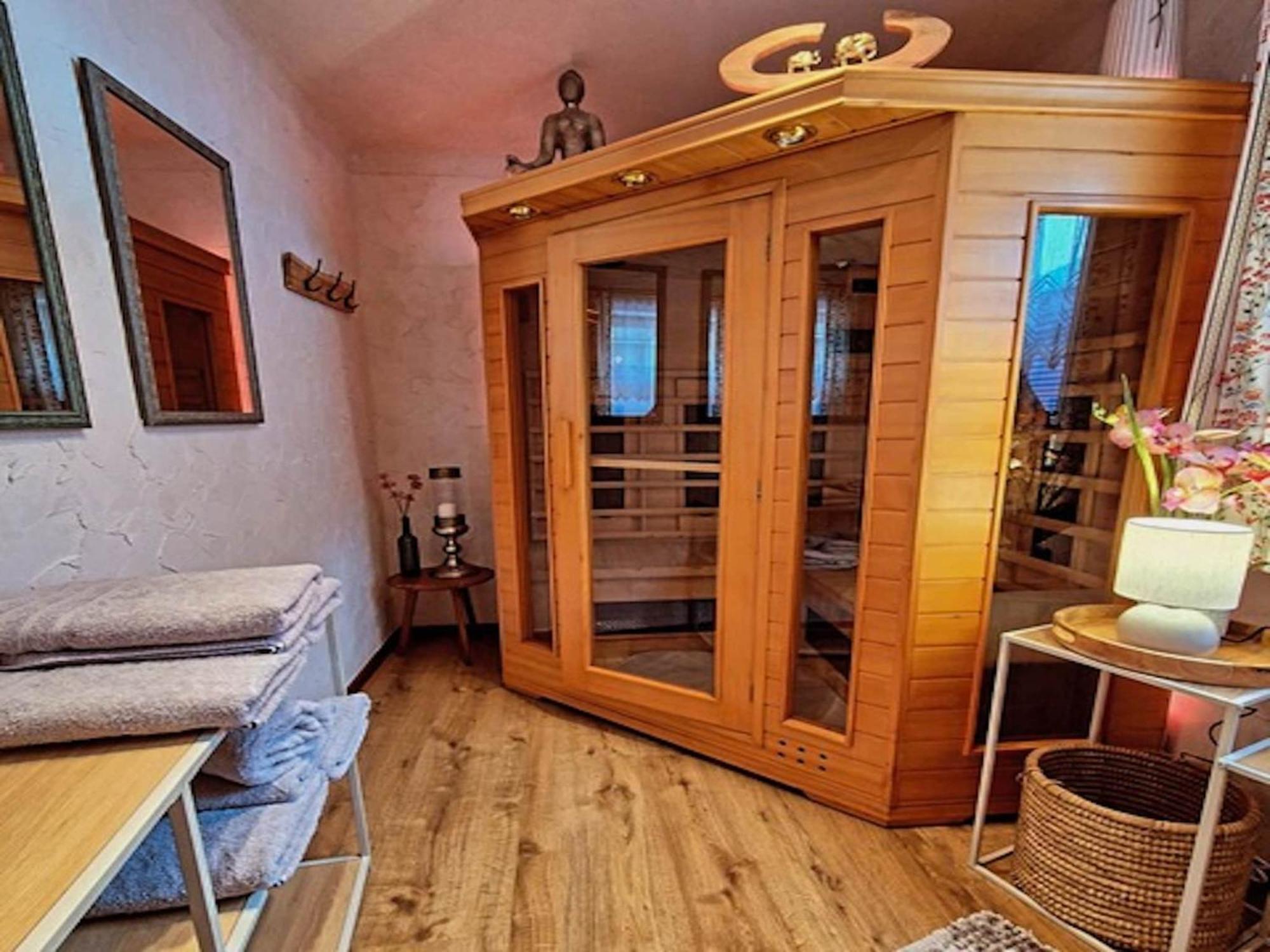 Large Detached Holiday Home In Muhr Esterno foto